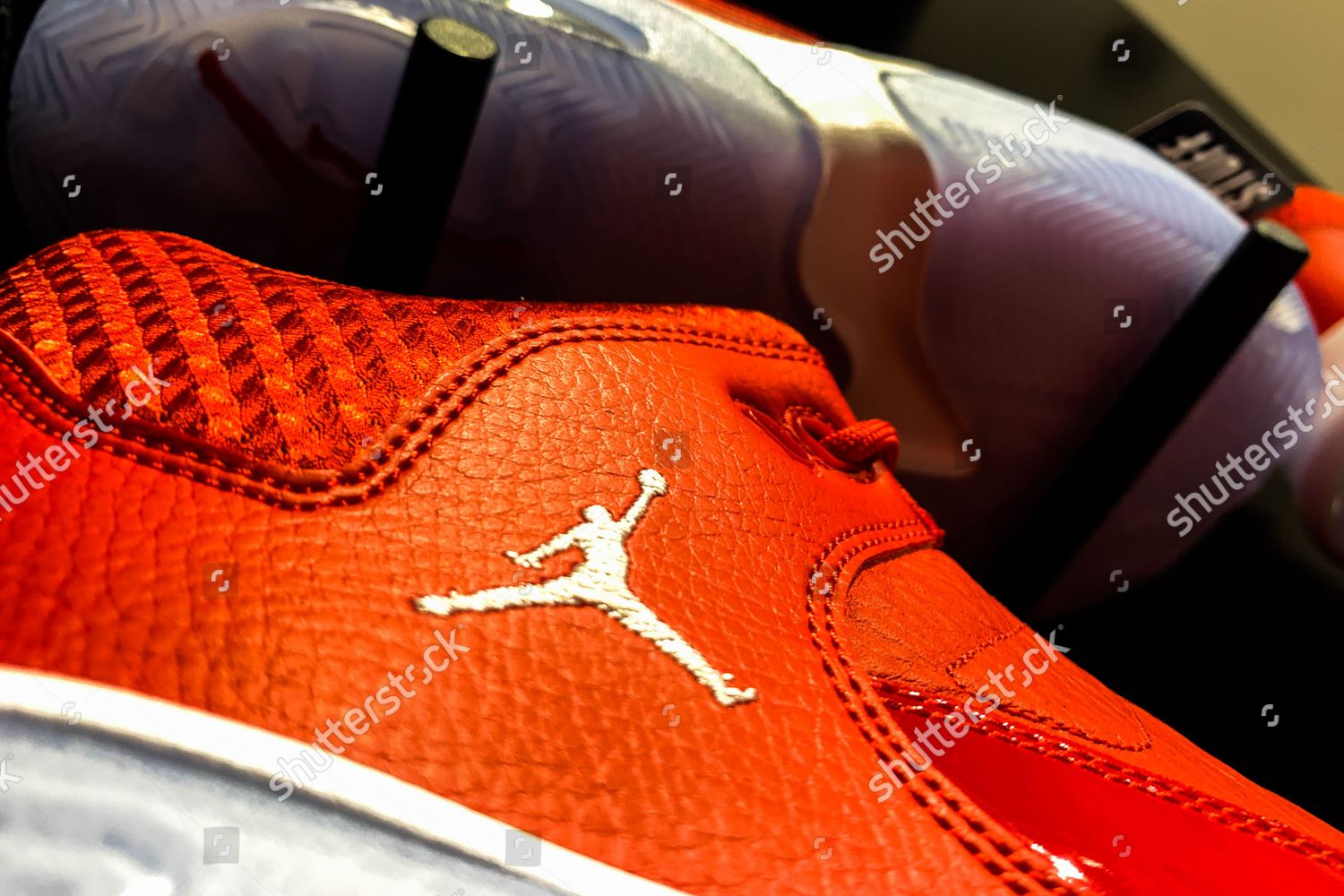 air jordan shoe logo