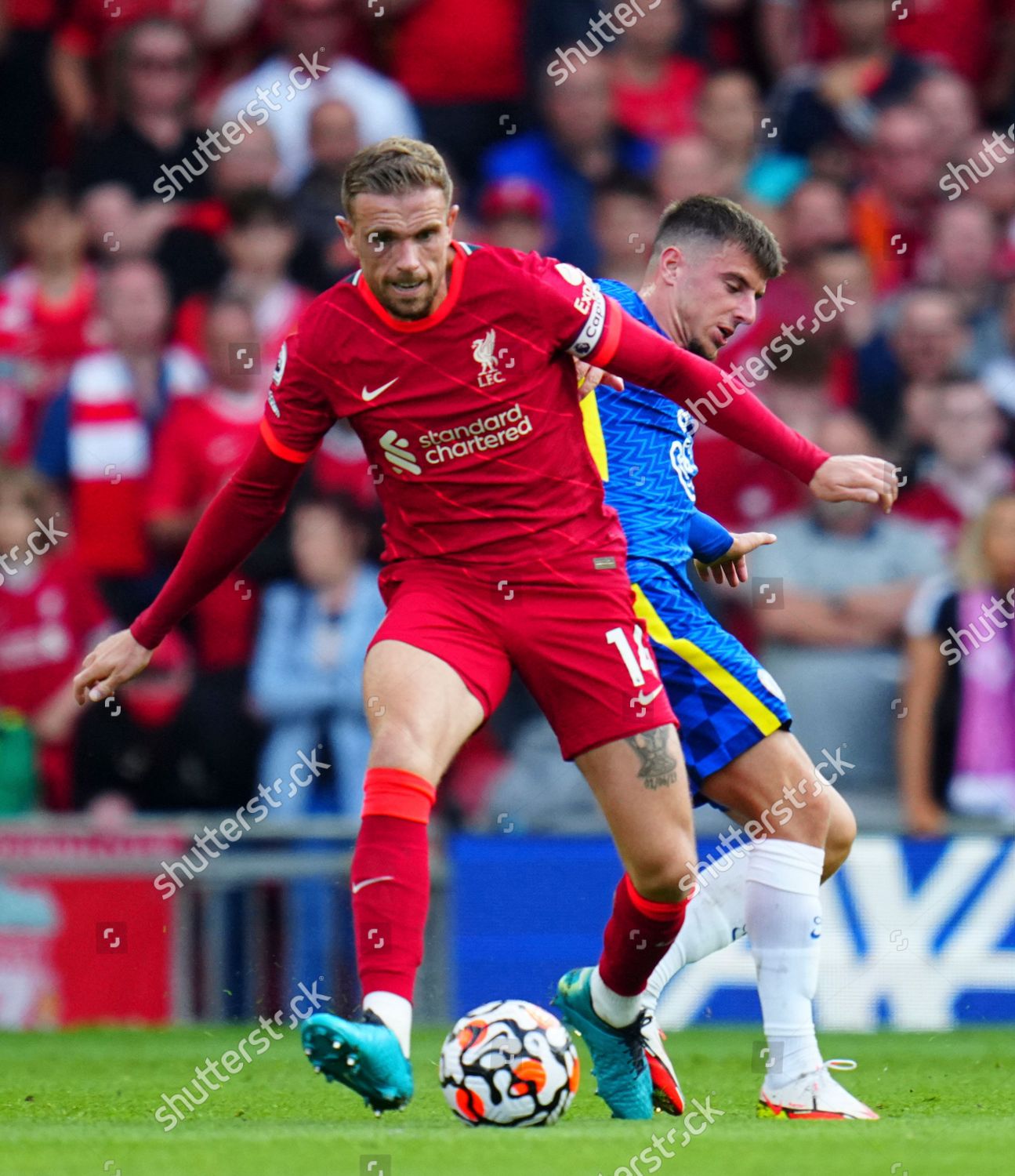 Mason Mount Chelsea Battles Jordan Henderson Editorial Stock Photo ...