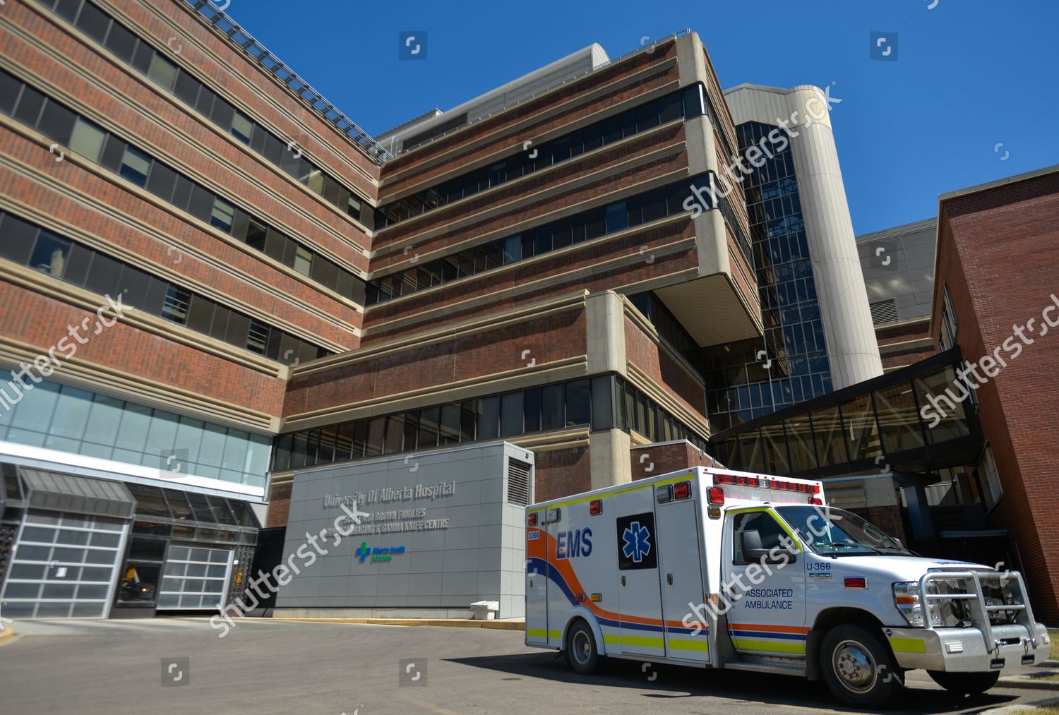 university of alberta hospital emergency wait times