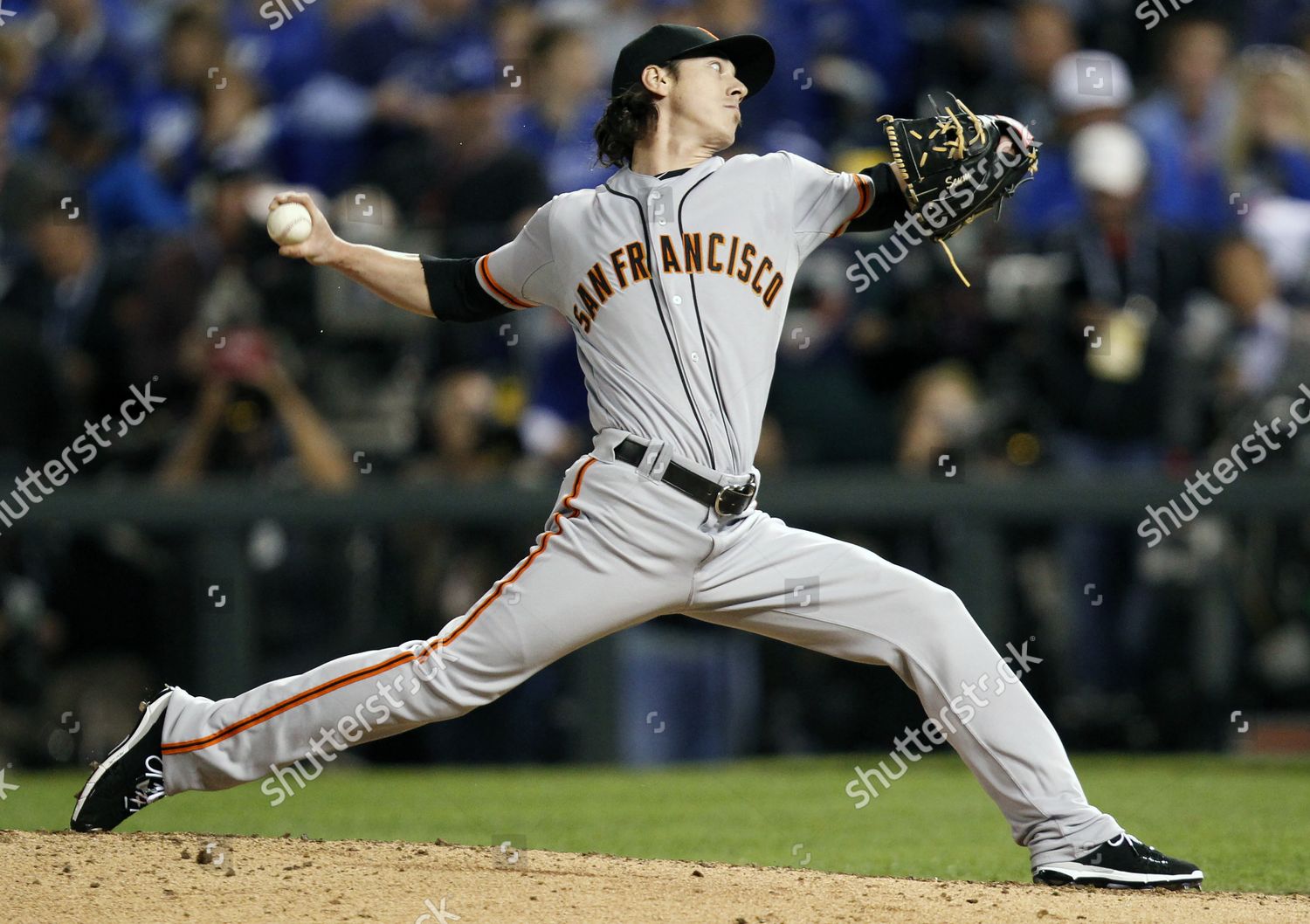 San Francisco Giants pitcher Tim Lincecum to undergo treatment on