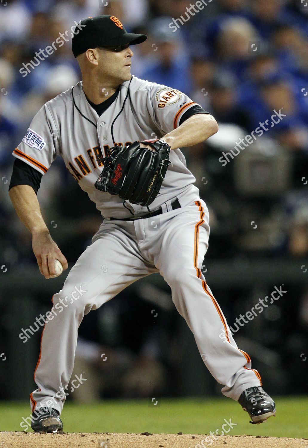 San Francisco Giants starting pitcher Tim Hudson gets a kiss from his  News Photo - Getty Images