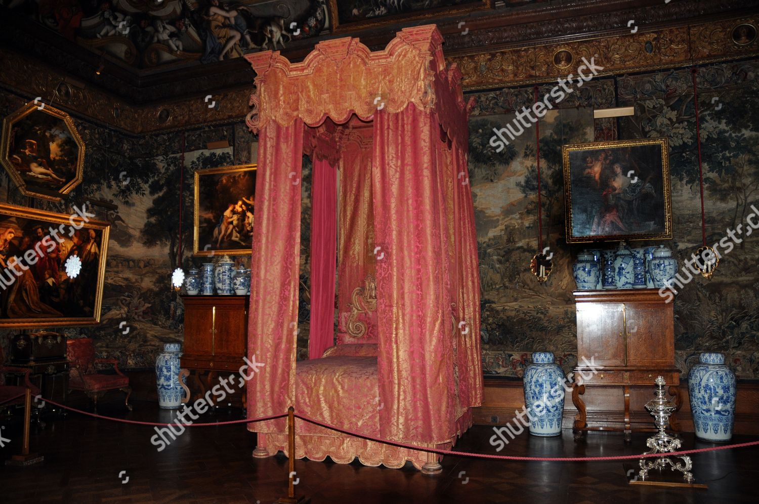 State Bedroom Chatsworth House Near Bakewell Derbyshire