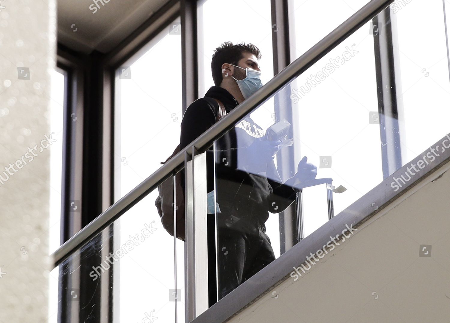 Man Wears Face Mask Newark International Editorial Stock Photo Stock