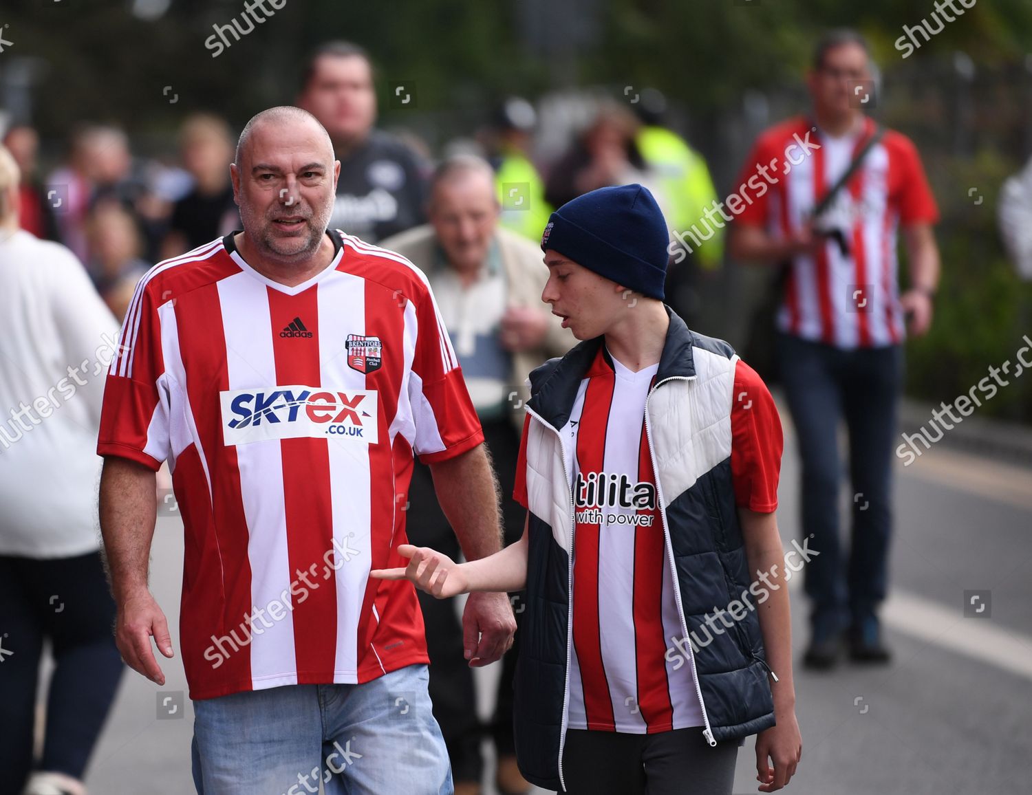 Brentford Fans Arrive Brentford Community Stadium Editorial Stock Photo ...