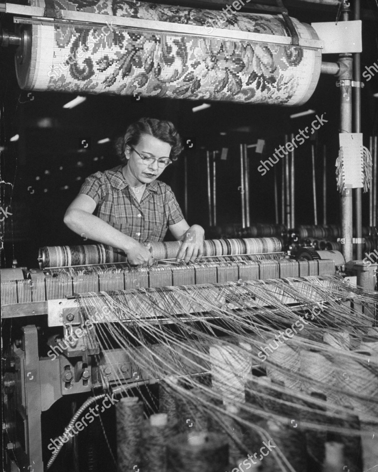 Setter Working Rug Making Machines Alexander Editorial Stock Photo