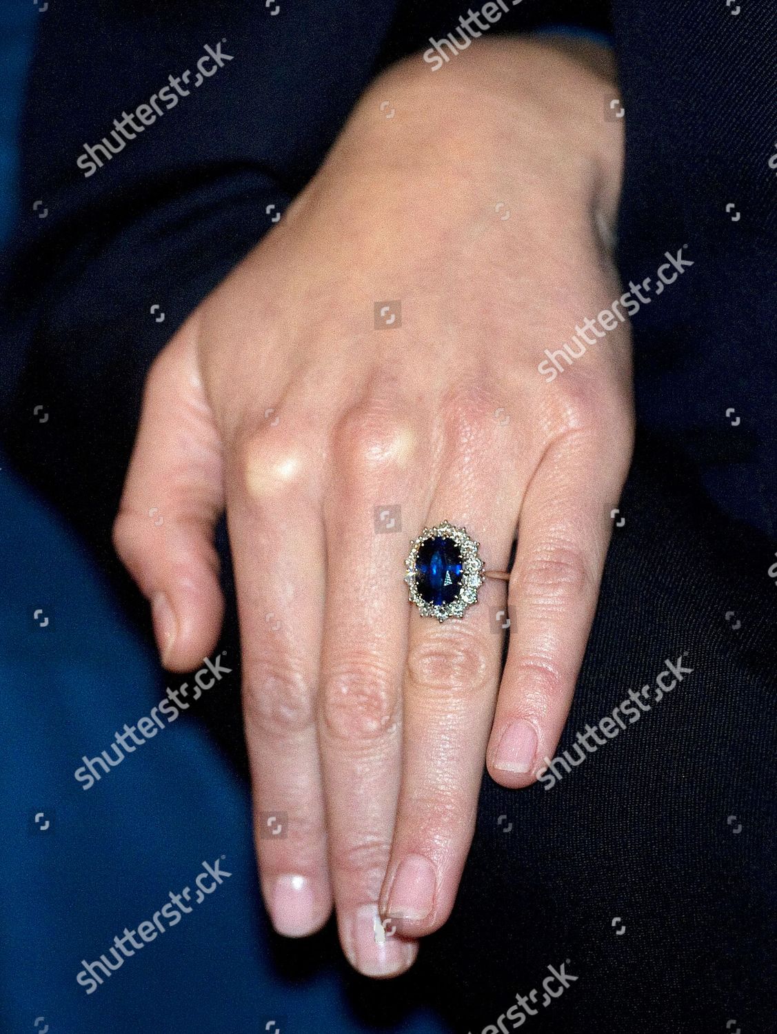 Kate Middletons Engagement Ring Which Belonged Princess Editorial Stock Photo Stock Image Shutterstock