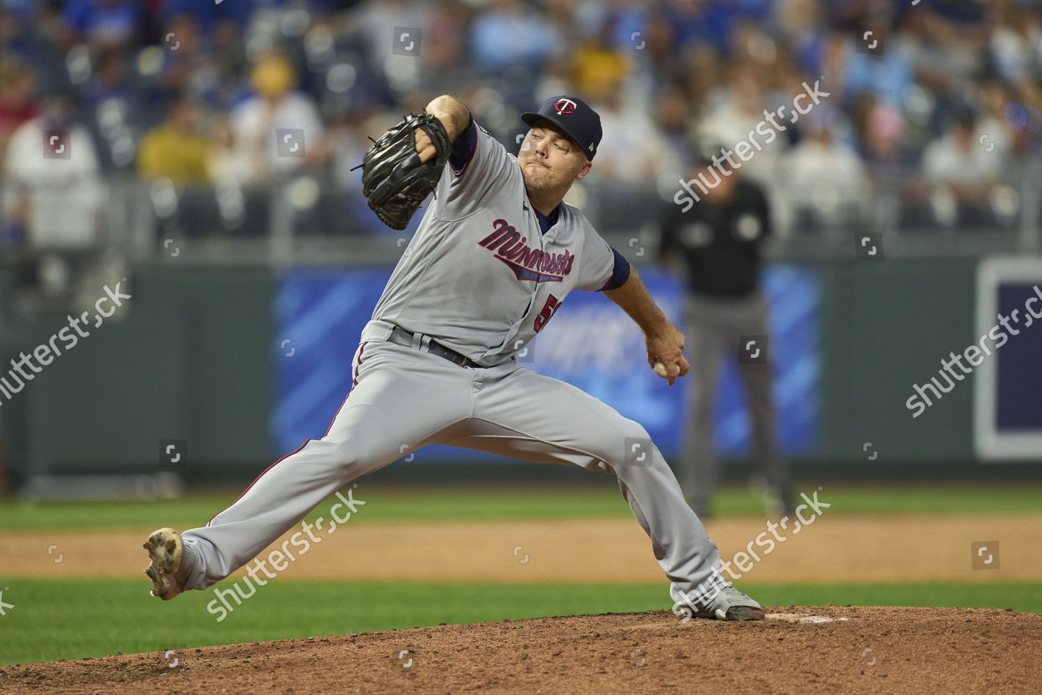 Minnesota Pitcher Caleb Thielbar 56 Throws Editorial Stock Photo ...