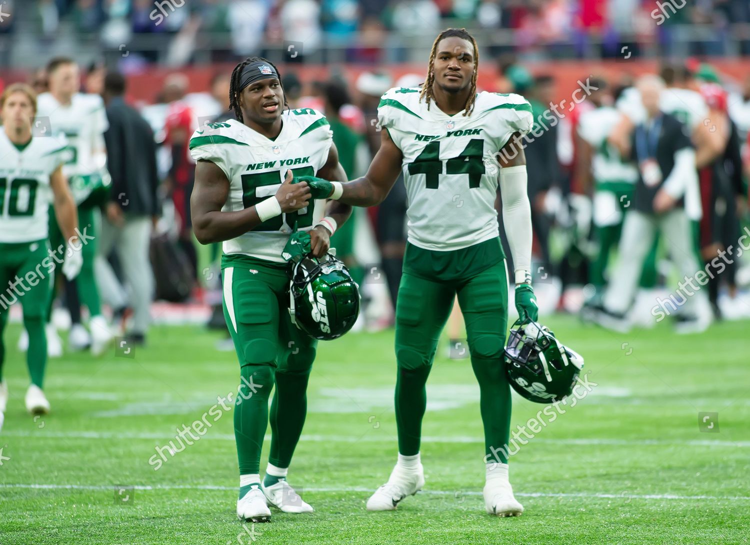 New York Jets linebacker Quincy Williams (56) runs against the New England  Patriots during an NFL football game Sunday, Oct. 30, 2022, in East  Rutherford, N.J. (AP Photo/Adam Hunger Stock Photo - Alamy