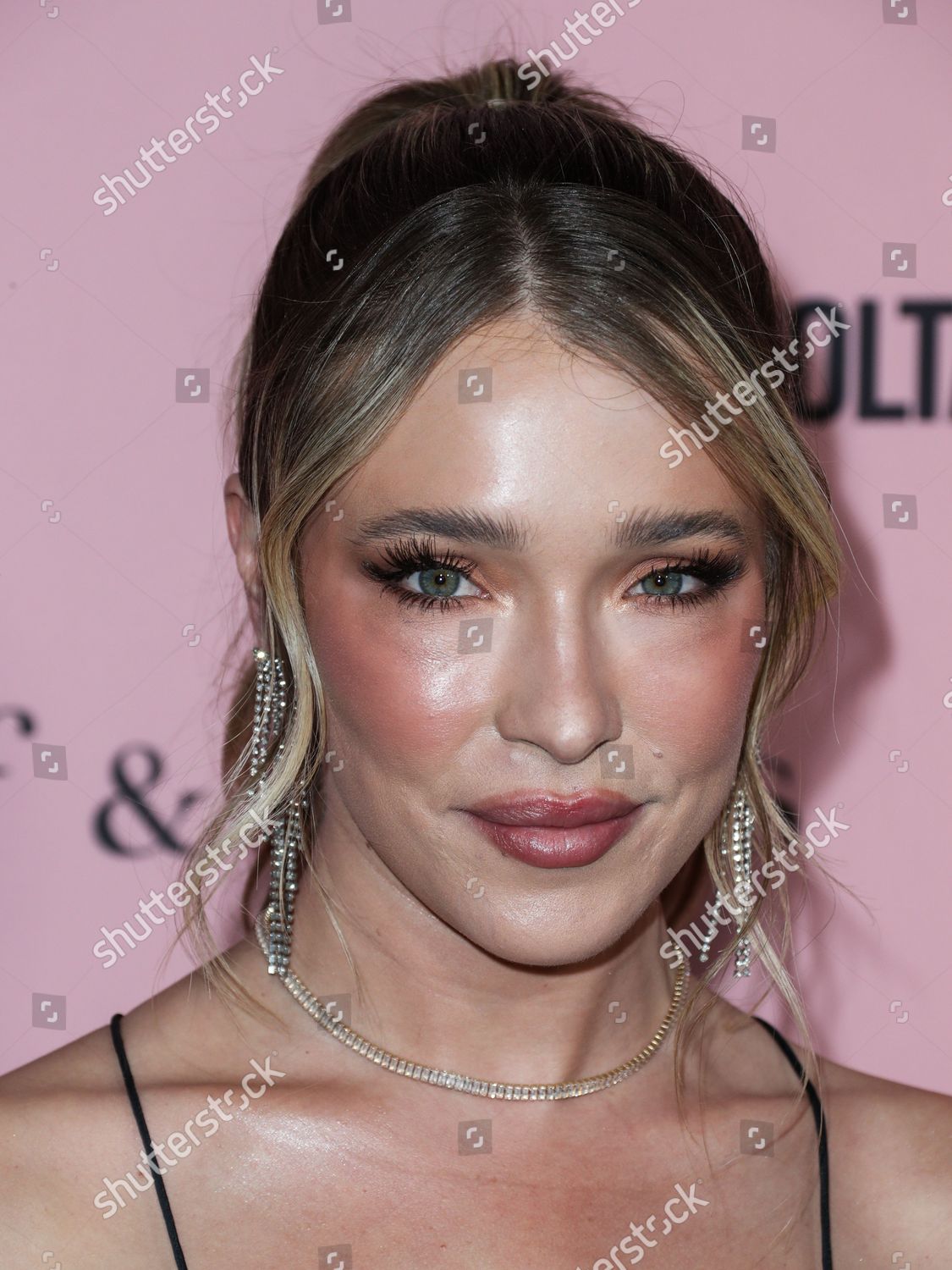 INFLUENCER PAYTON SARTAIN ARRIVES A DANCE Editorial Stock Photo - Stock