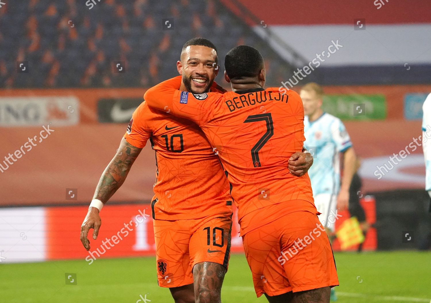 Memphis Depay Netherlands Celebrates Steven Bergwijn Editorial Stock ...