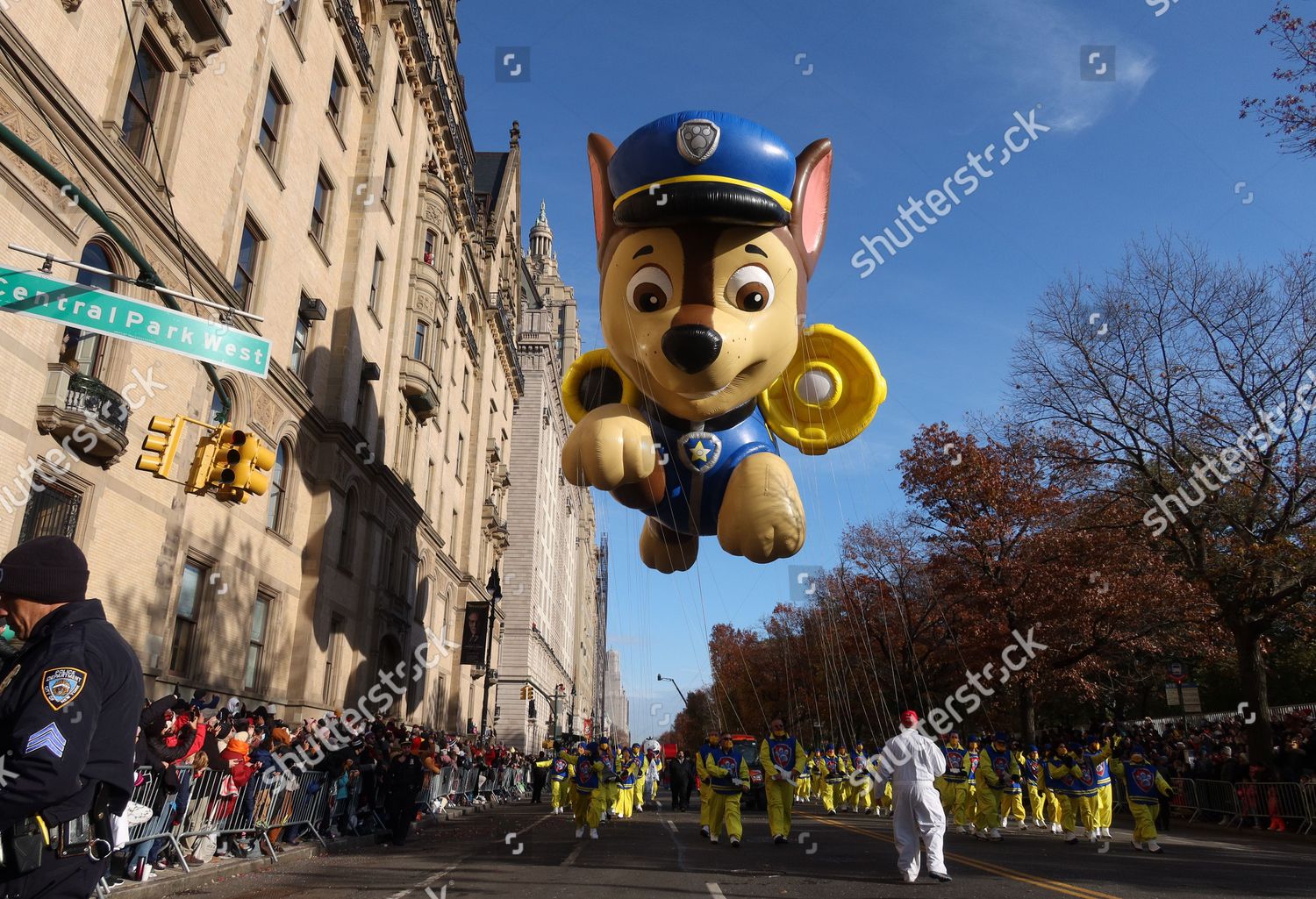 Paw Patrol Balloon Moves Down Parade Editorial Stock Photo - Stock ...