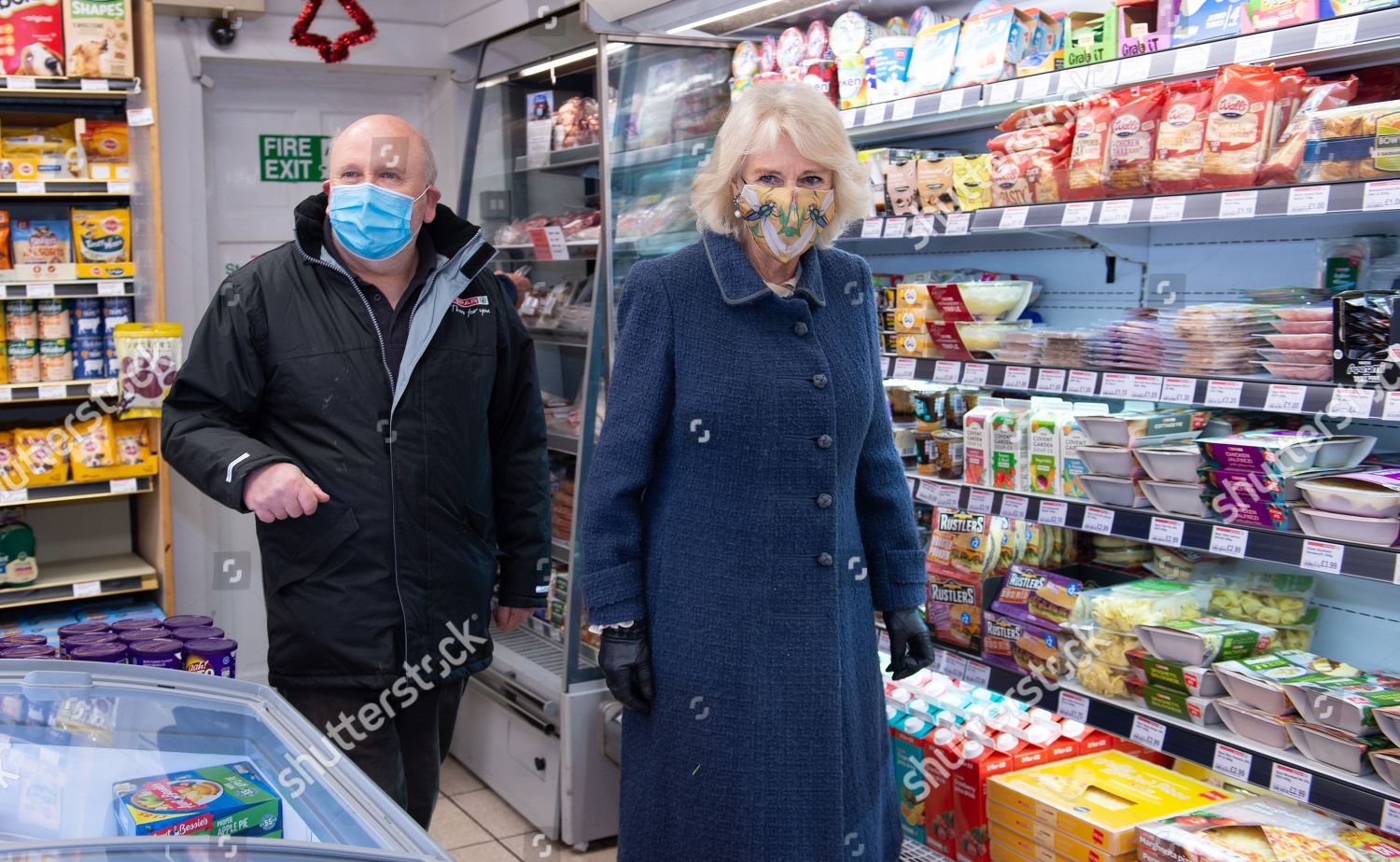 CASA REAL BRITÁNICA - Página 94 Camilla-duchess-of-cornwall-visit-to-wiltshire-uk-shutterstock-editorial-12627861m