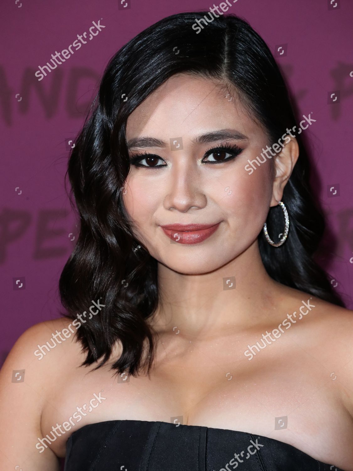 Niki zefanya hot