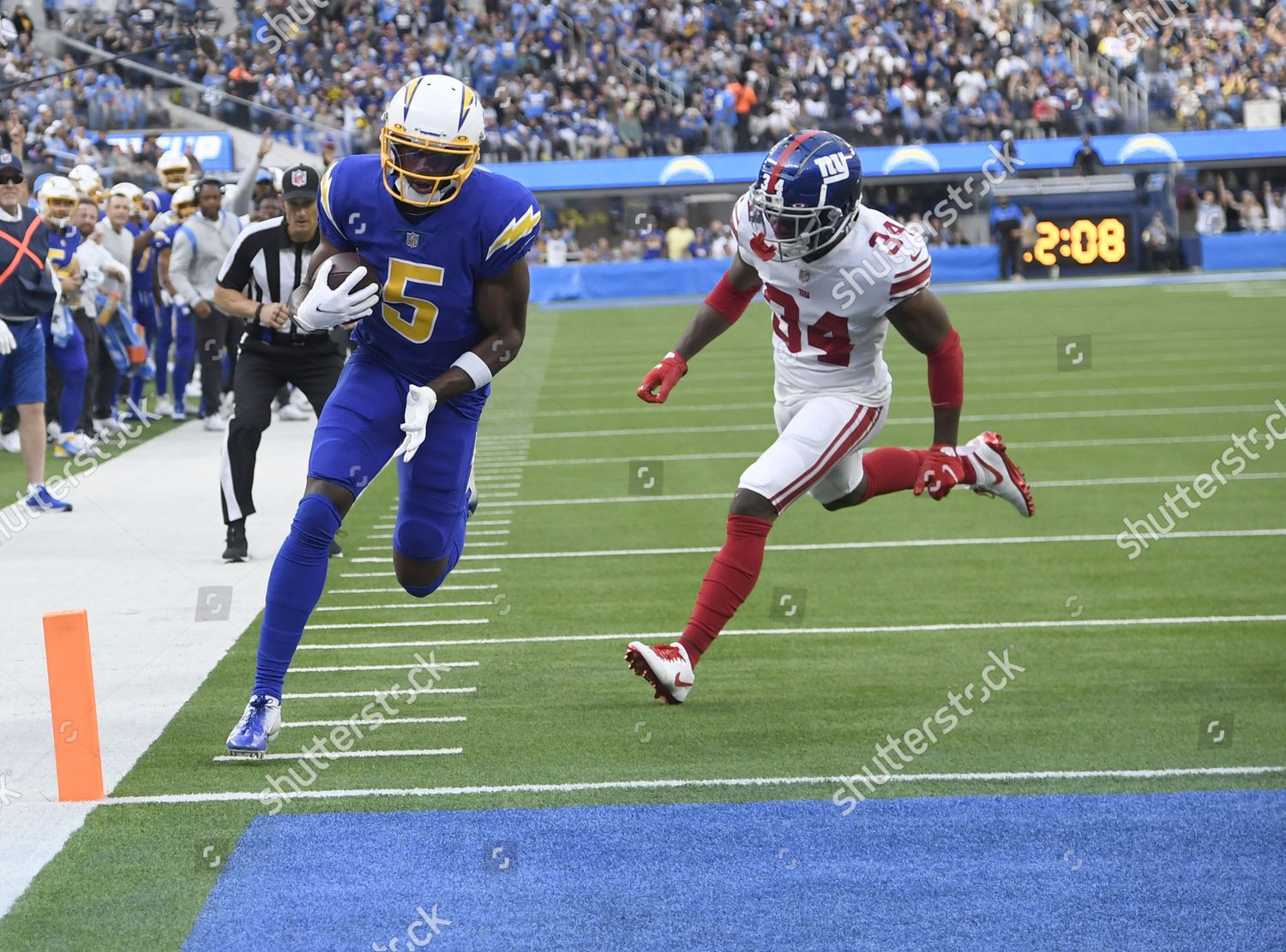 Inglewood, California, USA. 12th Dec, 2021. Los Angeles Chargers