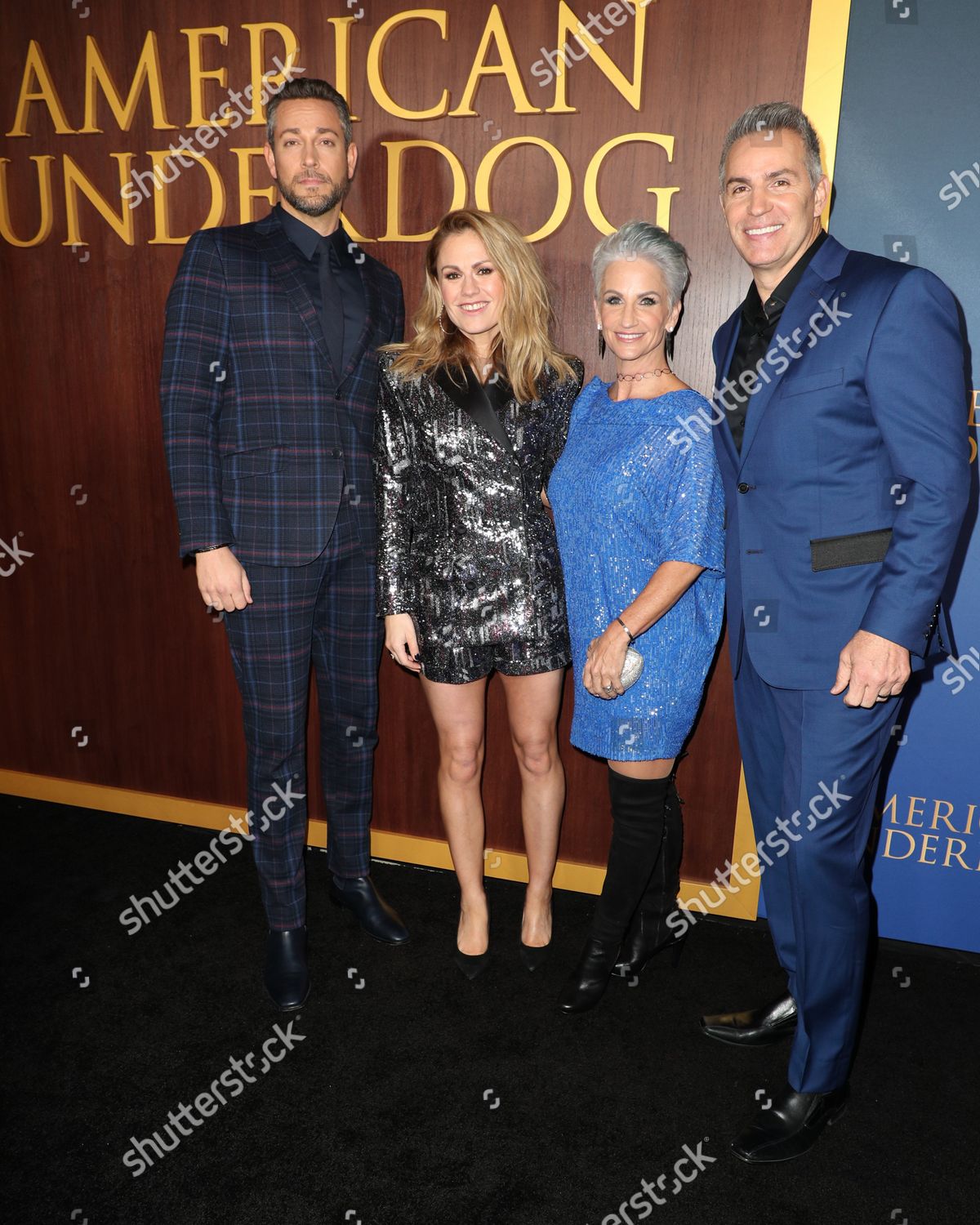 Los Angeles, CA. 15th Dec, 2021. Zachary Levi, Anna Paquin at arrivals for  AMERICAN UNDERDOG Premiere