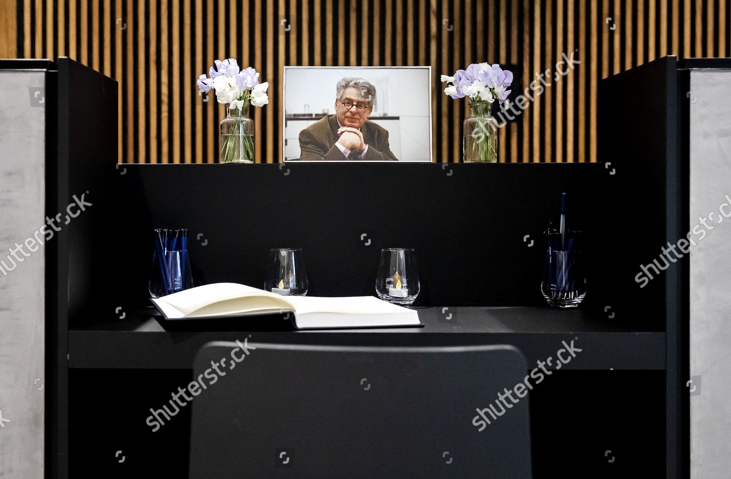 Register Condolence Ed Van Thijn Town Hall Redaktionelles Stockfoto Stockbild Shutterstock