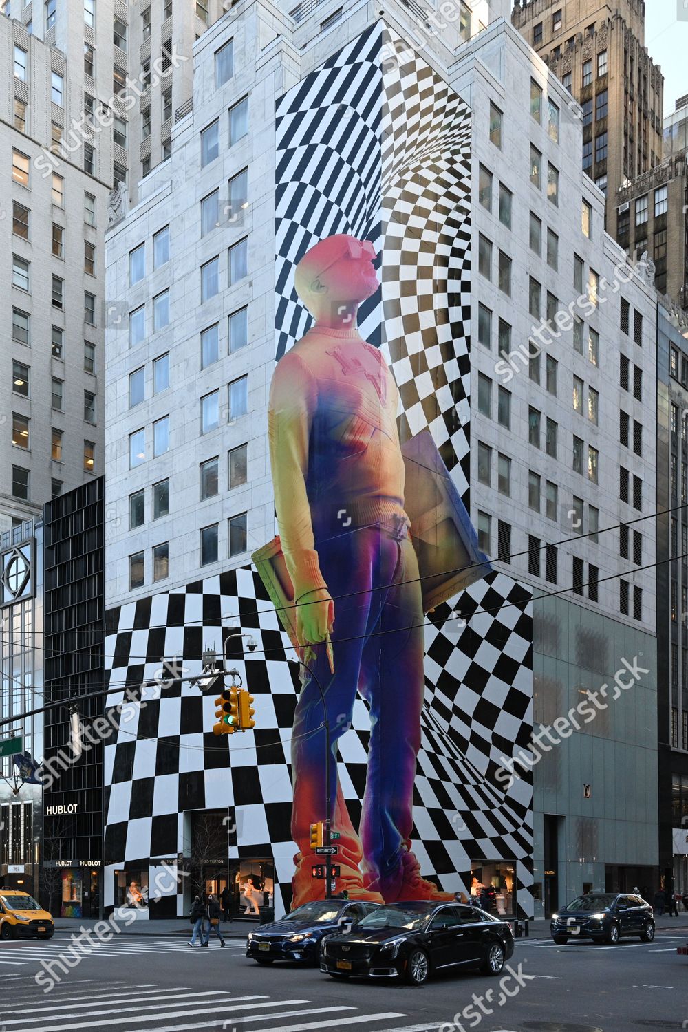 NEW YORK, 1 East 57th St (Louis Vuitton), FT