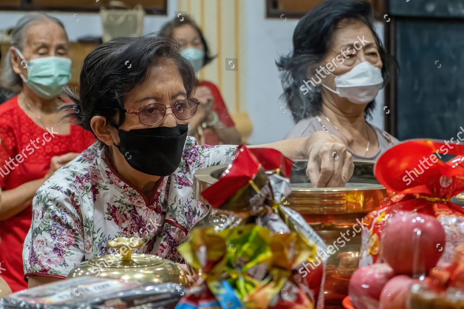 Woman Makes Offering Eka Dharma Monastery Editorial Stock Photo - Stock ...