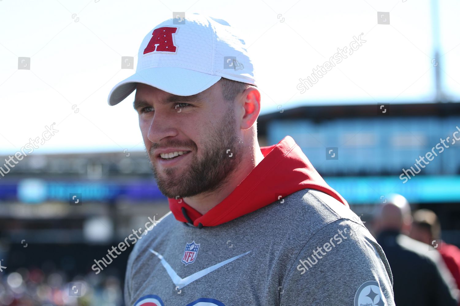 Pittsburgh Steelers linebacker T.J. Watt (90) and Las Vegas