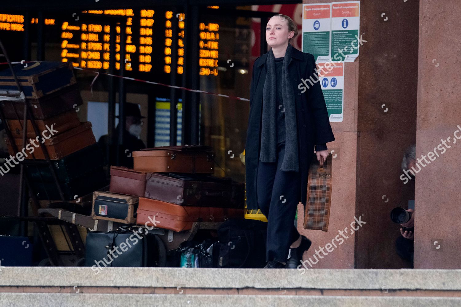 DAKOTA FANNING FILMING RIPLEY VENICE ITALY Editorial Stock Photo