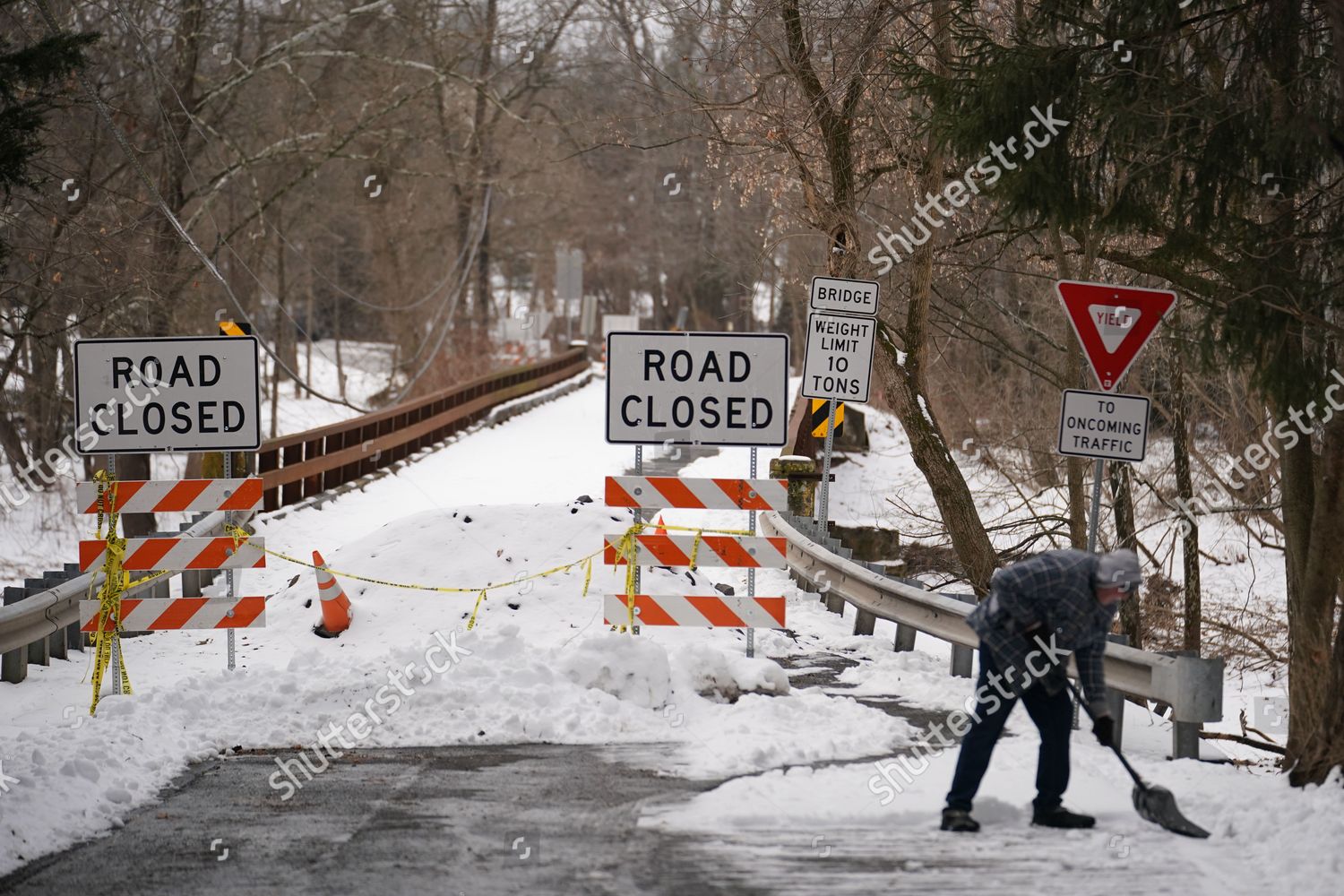 Worthington Mill Road Bridge Construction Signs Editorial Stock Photo ...