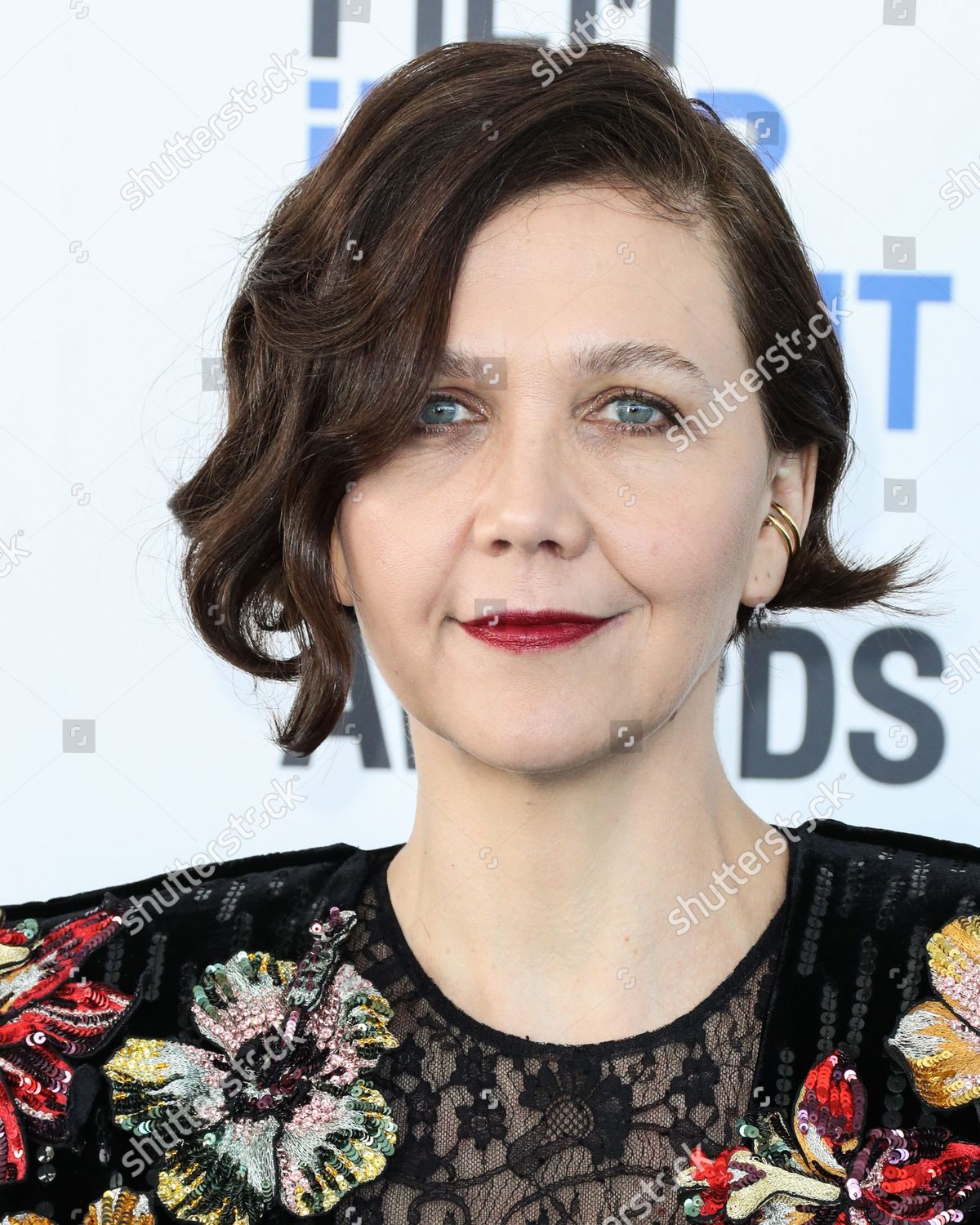 Maggie Gyllenhaal Arrives 2022 Film Independent Editorial Stock Photo Stock Image Shutterstock