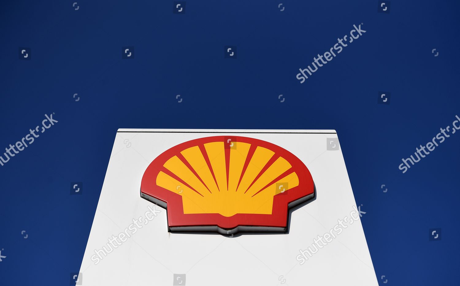 Shell Sign Outside Service Station London Editorial Stock Photo - Stock ...