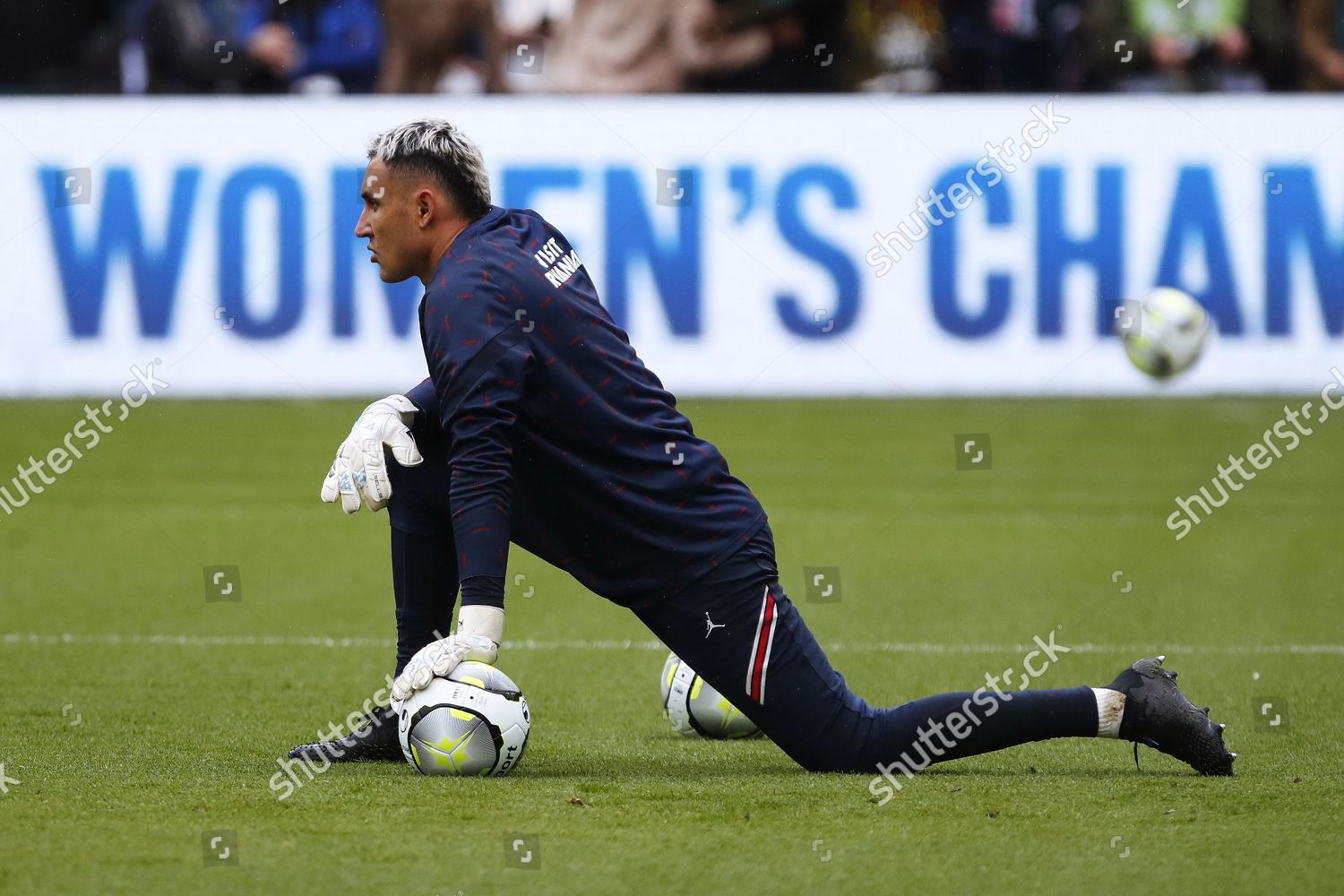Keylor Navas From Forward To Goalkeeper Against Gallos - 5cg3i9u