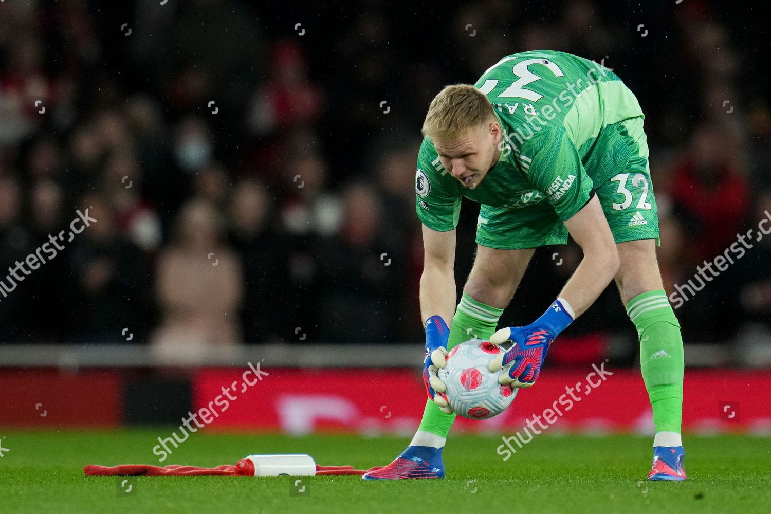 Arsenal Goalkeeper Aaron Ramsdale 32 Editorial Stock Photo - Stock ...