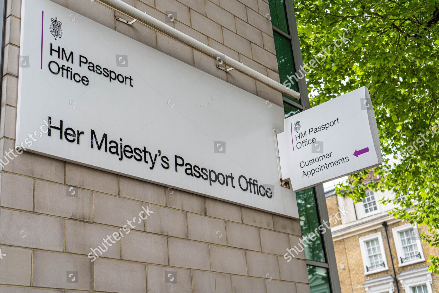 royal-mail-wins-contract-for-collection-and-delivery-of-passports-the