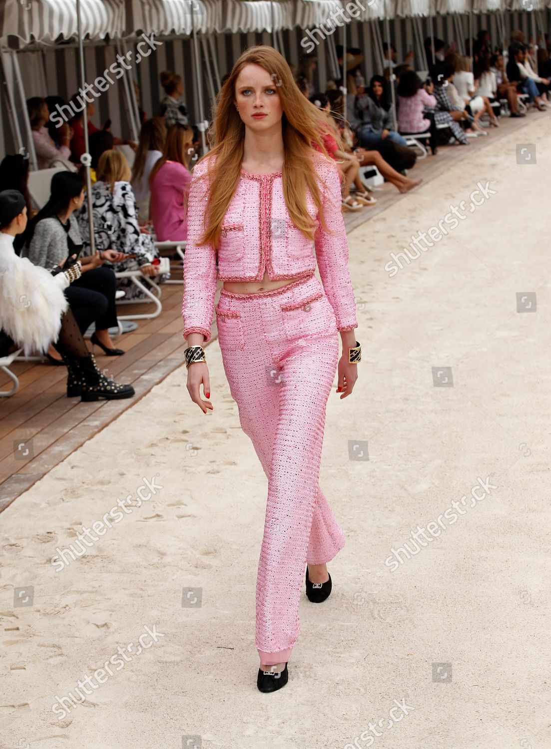 Model Presents Creation Chanel Cruise 202223 Editorial Stock Photo - Stock  Image