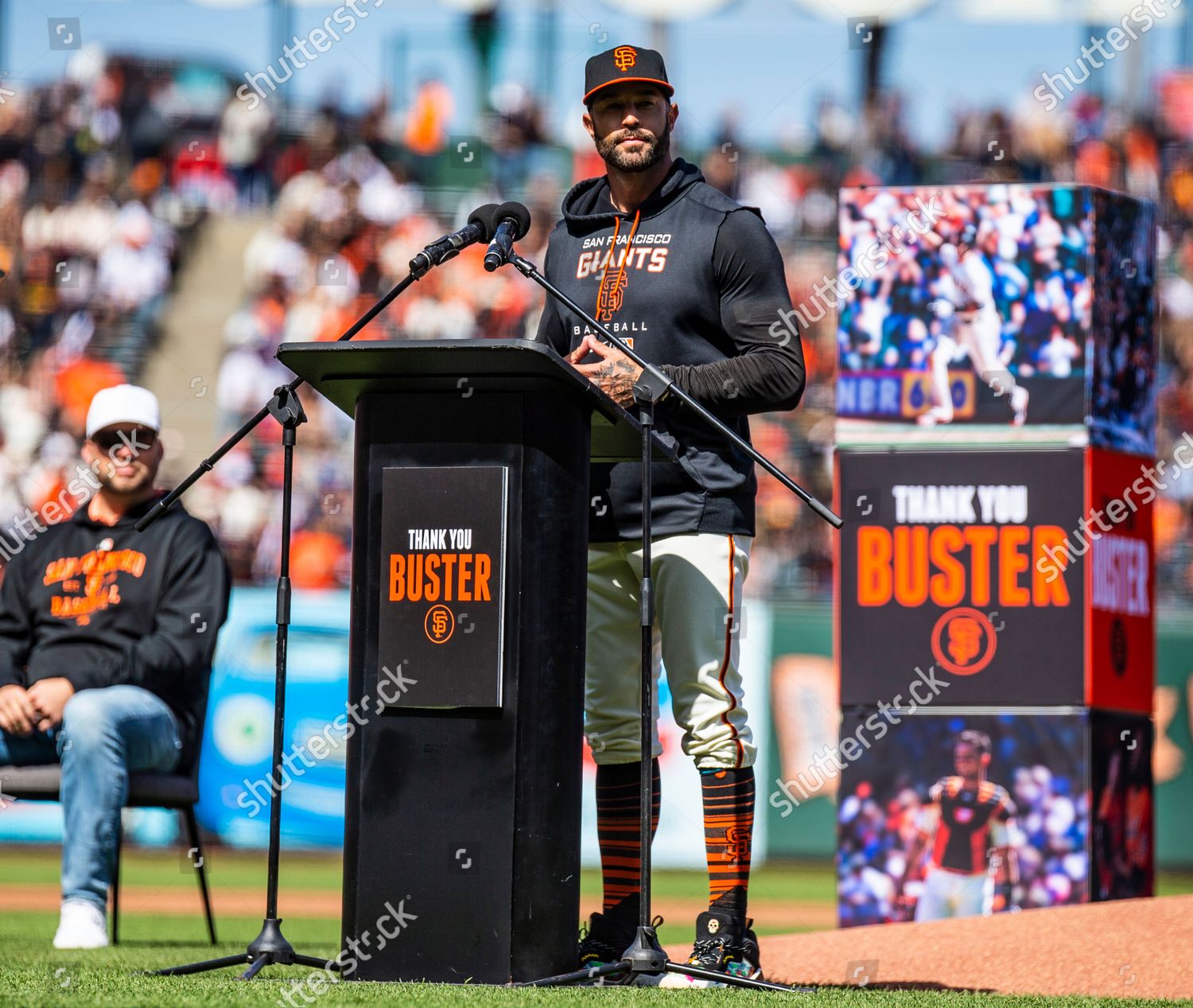 Buster Posey honored by Giants