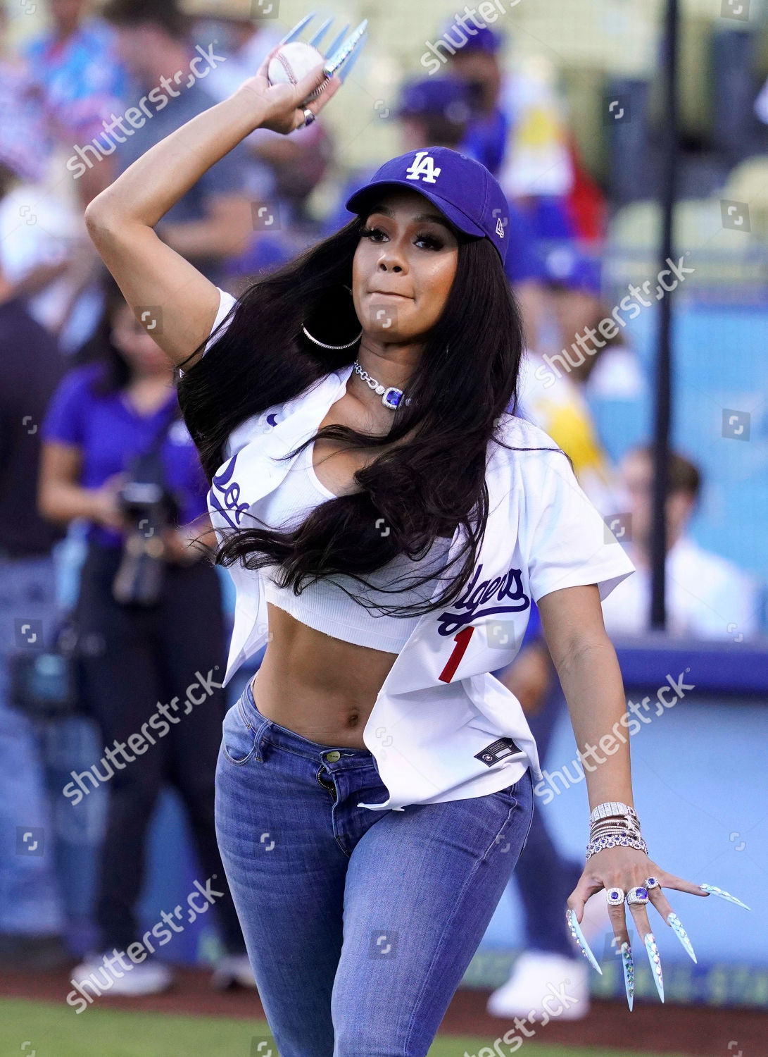 Saweetie Throws Out First Pitch At L.A. Dodgers Gme