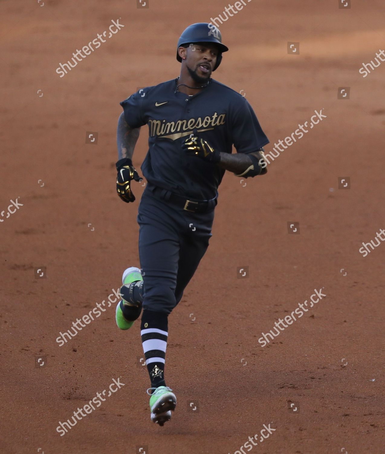 Byron buxton twins hi-res stock photography and images - Alamy