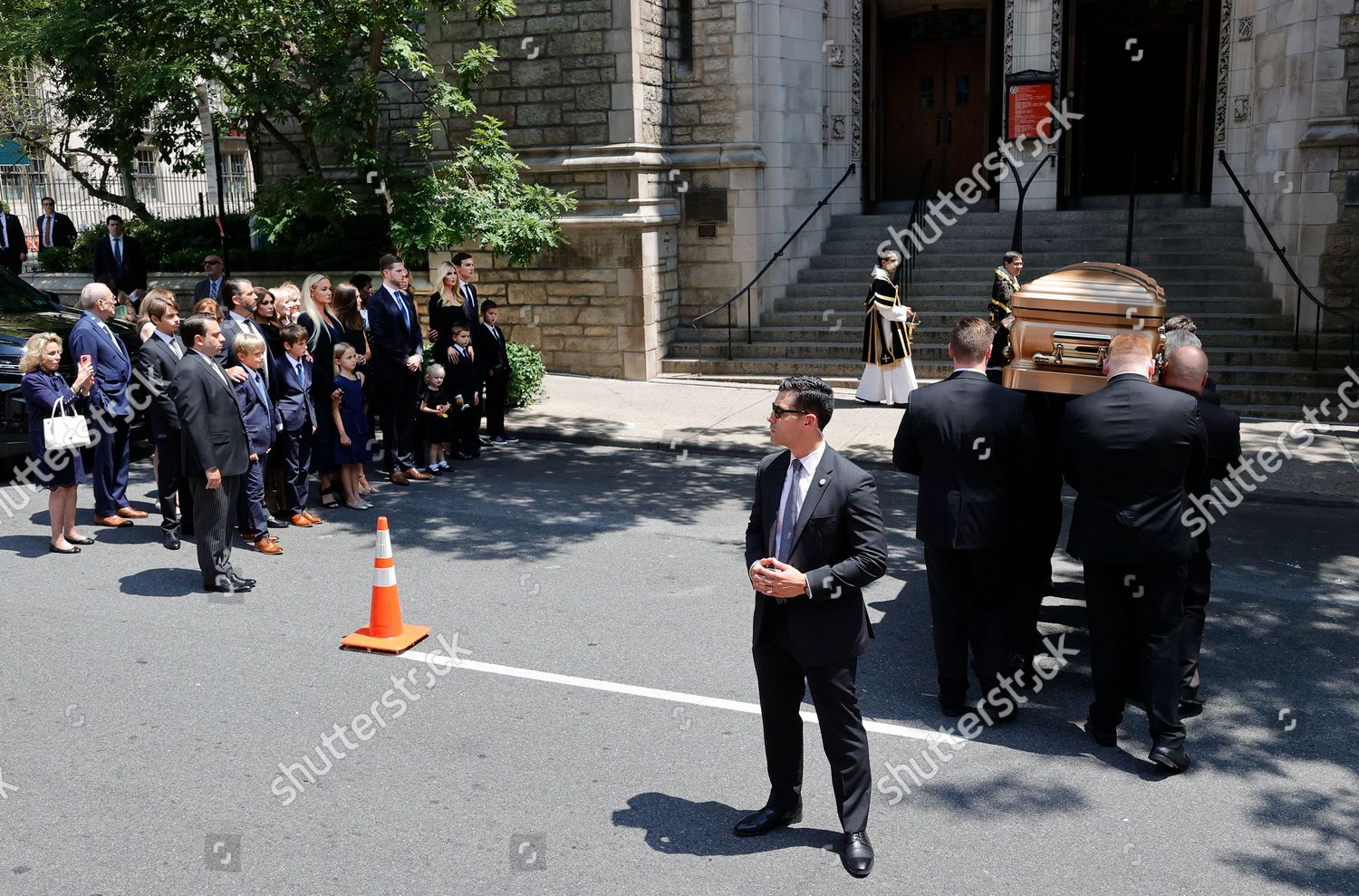 Coffin remains ivana trump first wife redaktionelles stockfoto