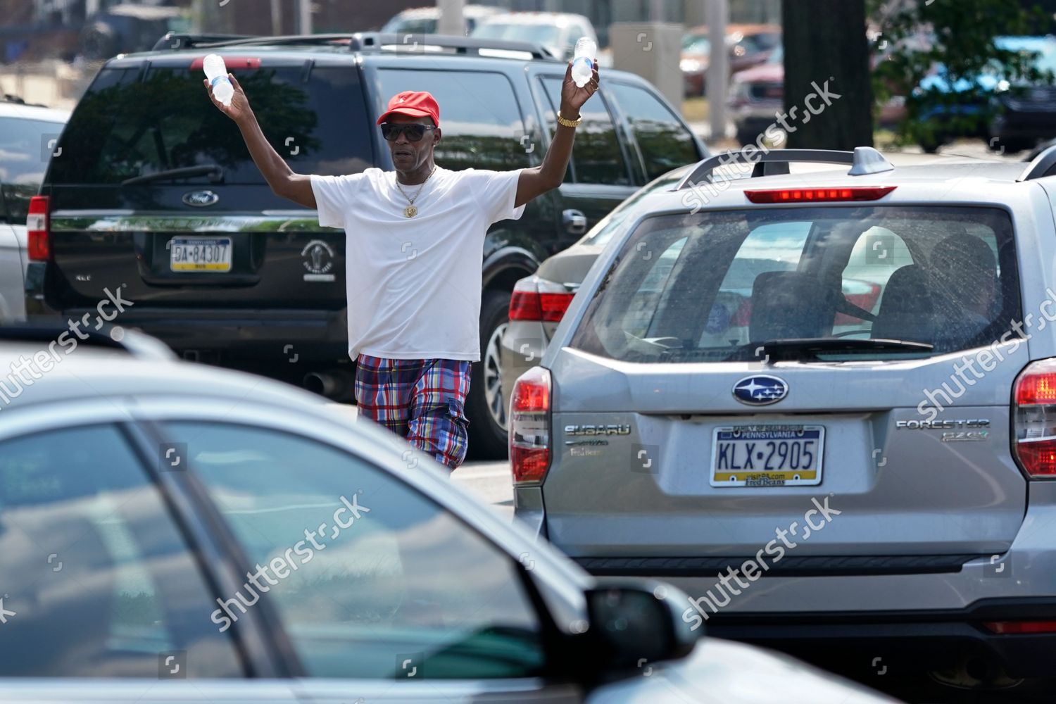 Street Vendor Sells Bottled Water Philadelphia Editorial Stock Photo