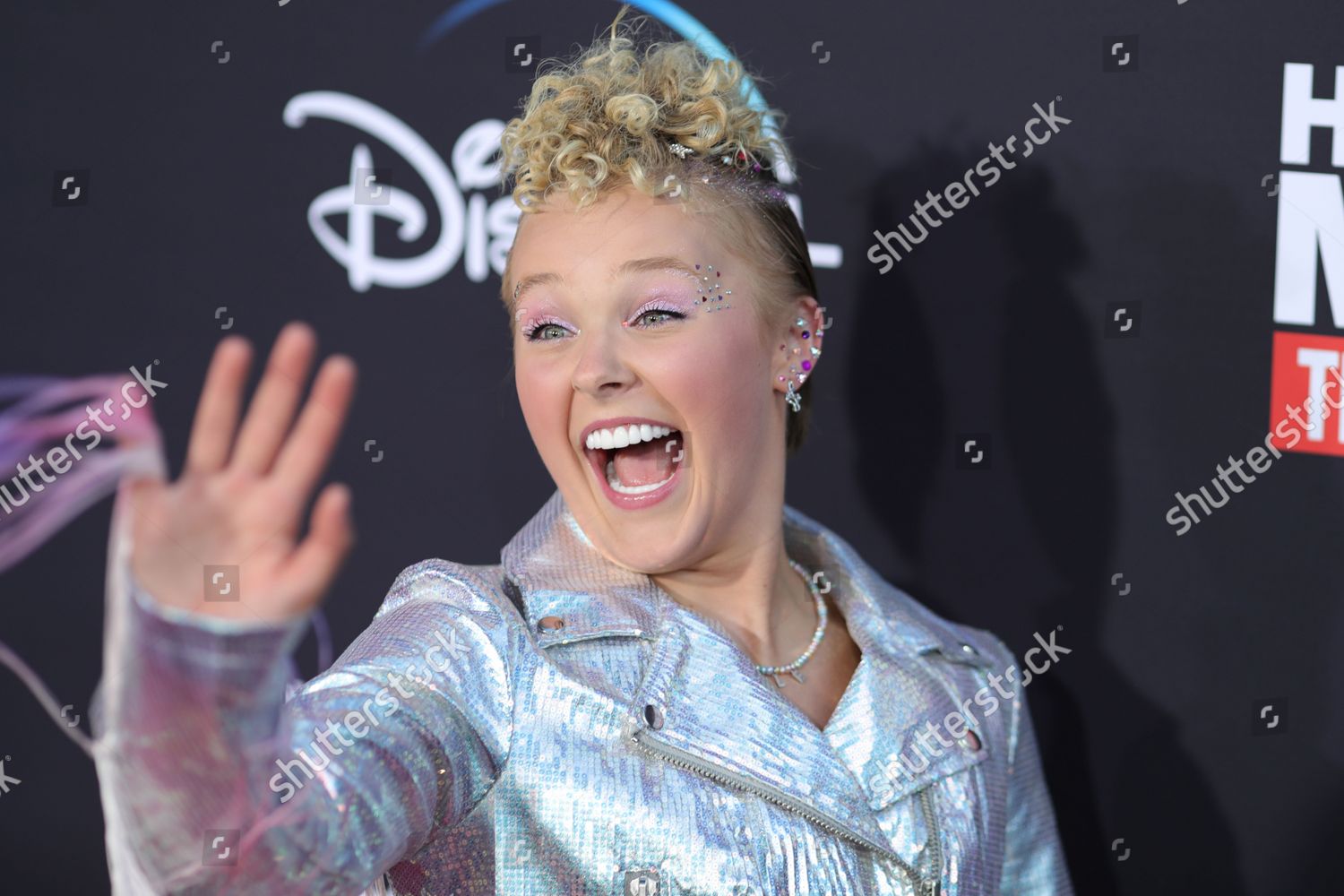 Jojo Siwa Poses On Red Carpet Editorial Stock Photo - Stock Image ...