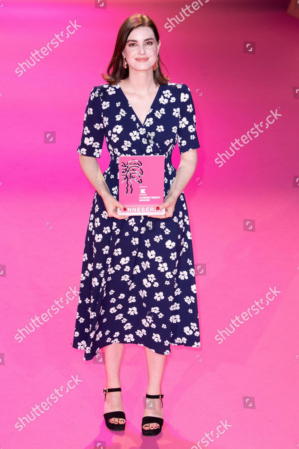 English Screenwriter Playwright Laurie Nunn Poses Editorial Stock Photo