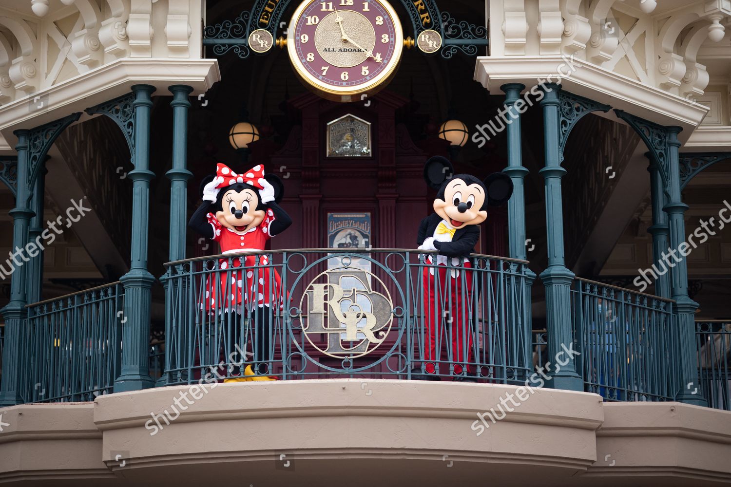 Disneyland Paris Showing Charactors Mickey Minnie Editorial Stock Photo -  Stock Image