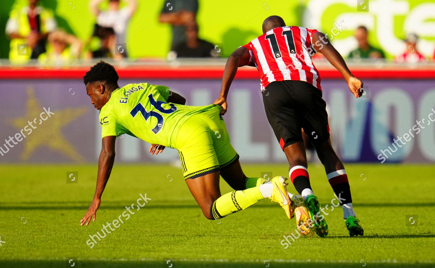 Yoane Wissa Brentford Grabs Shorts Anthony Editorial Stock Photo ...