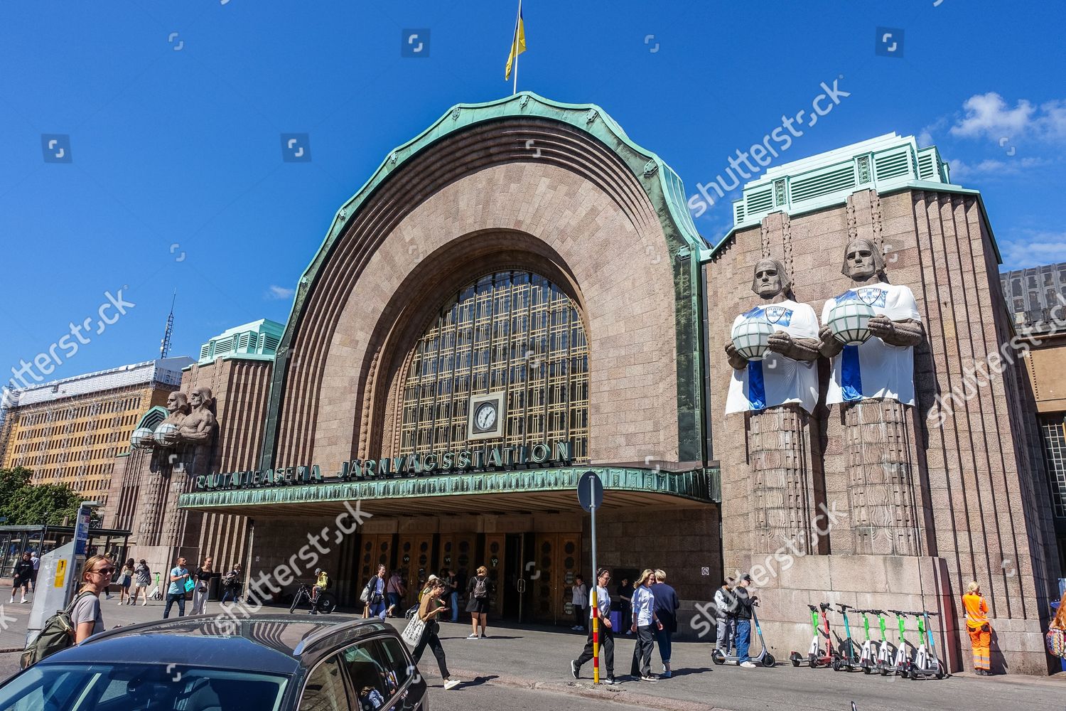 Statues On Railway Station Building Dressed Editorial Stock Photo ...