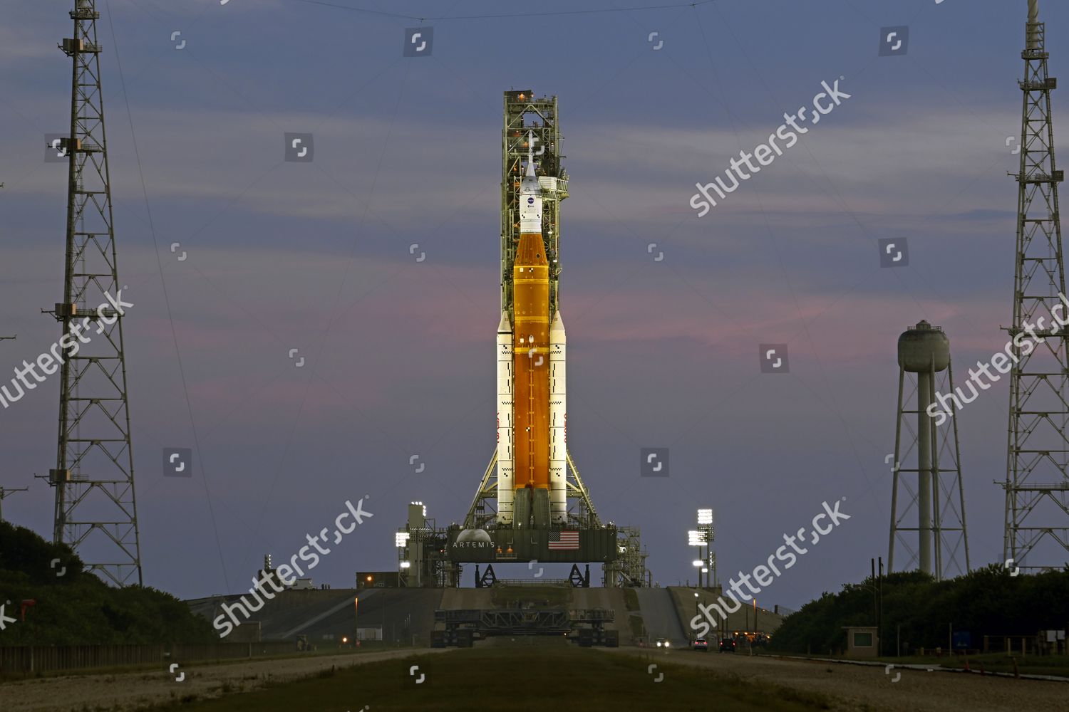 Nasas Sls Rocket Orion Spacecraft Stand Editorial Stock Photo - Stock ...