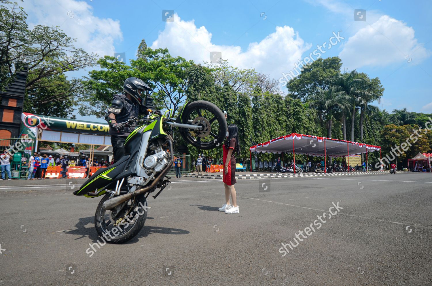 One Motorcycle Jockeys Exhibiting Tire Lifting Editorial Stock Photo Stock Image Shutterstock
