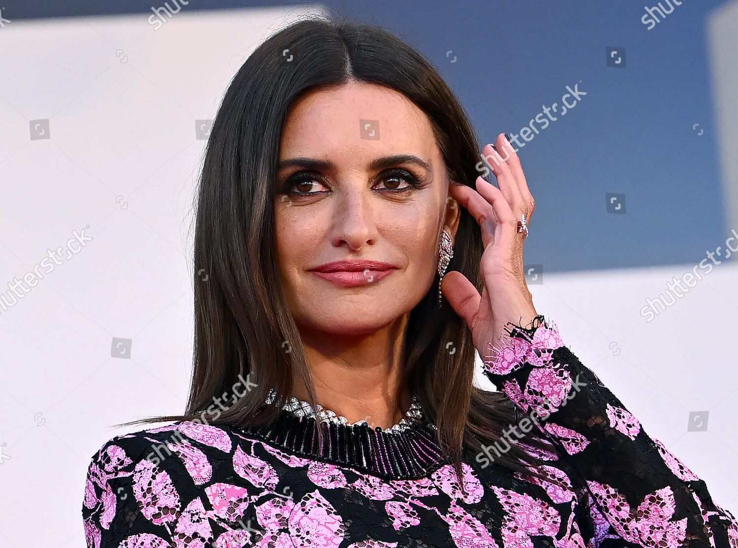 Penelope Cruz Arrives Premiere Limmensita During Editorial Stock Photo