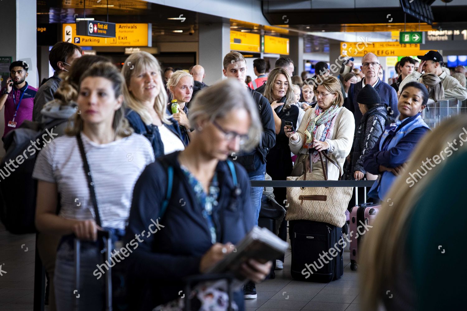 Travelers Wait Hall Schiphol Airport Amsterdam Editorial Stock Photo ...