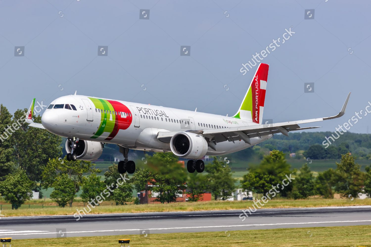 Airbus A321neo Aircraft Tap Air Portugal Editorial Stock Photo - Stock ...