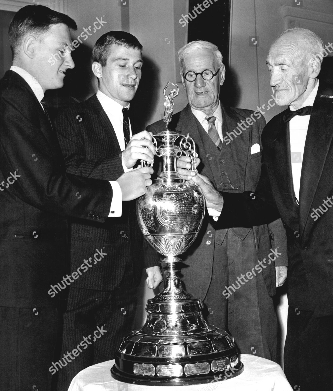 Football 1964 Liverpool Fc Players Bobby Editorial Stock Photo - Stock ...