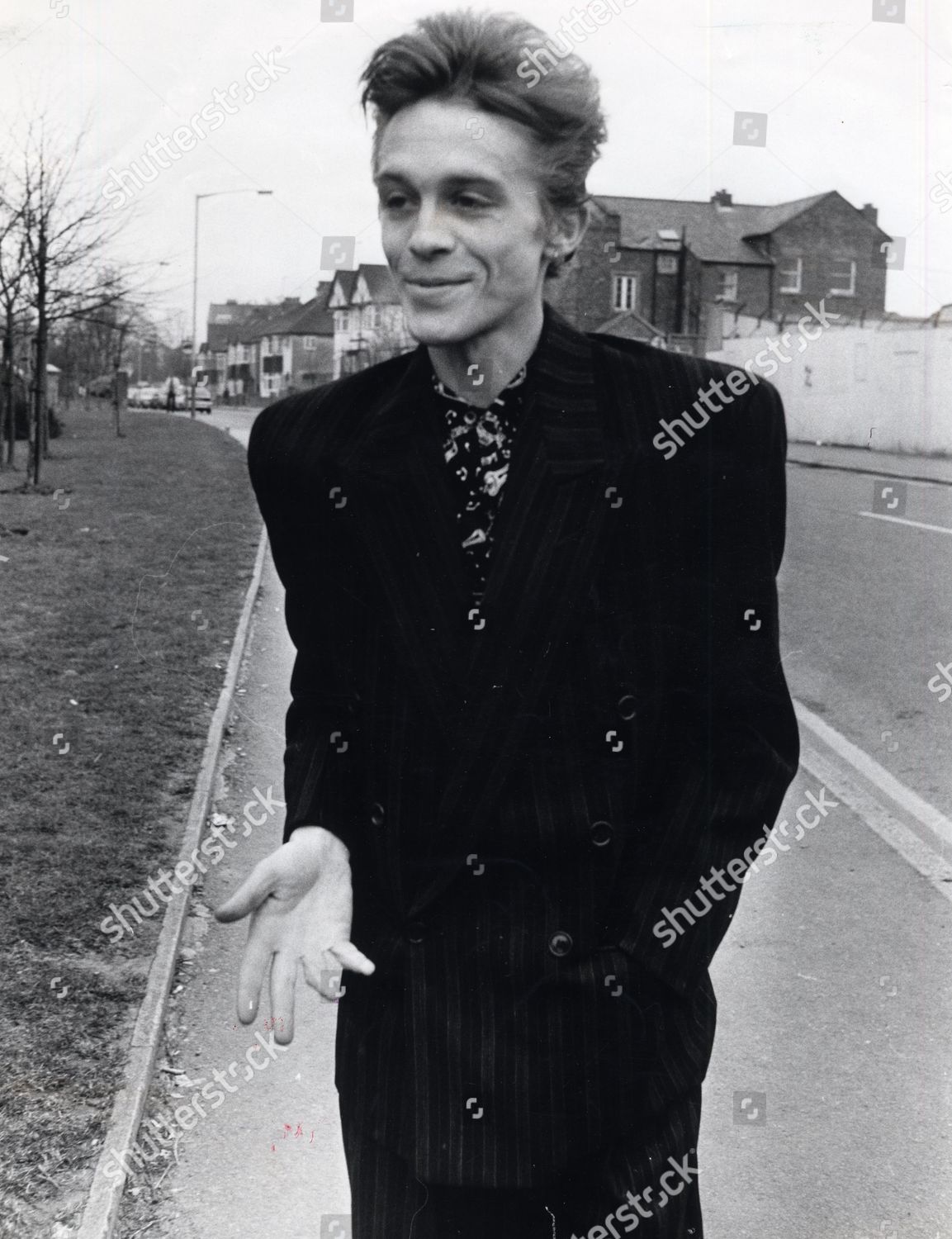 https://editorial01.shutterstock.com/wm-preview-1500/1358876a/1f2693c9/hon-charles-tennant-died-10-1996-son-of-lord-glenconner-pictured-outside-uxbridge-magistrates-court-where-he-was-on-a-drugs-charge-shutterstock-editorial-1358876a.jpg