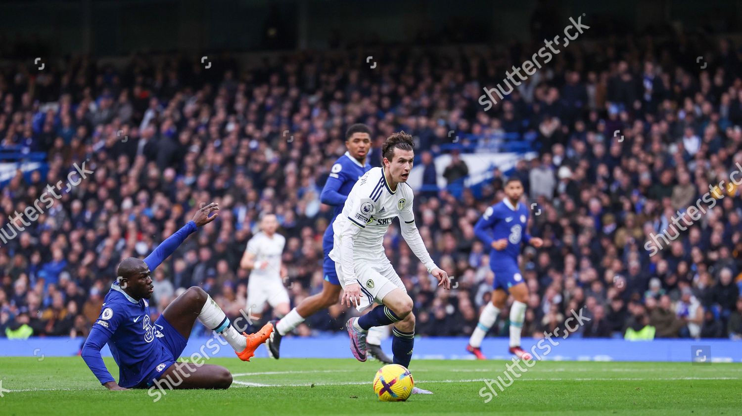 Leeds United Midfielder Brenden Aaronson 7 Editorial Stock Photo ...