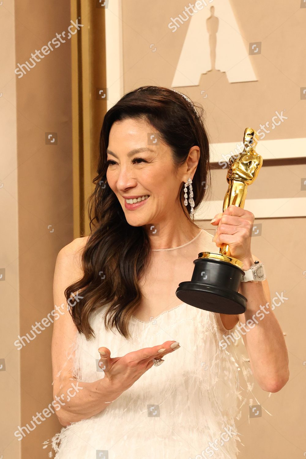 Best Lead Actress Michelle Yeoh Everything Editorial Stock Photo